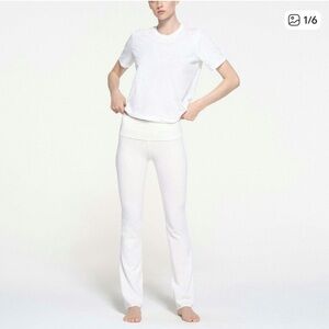 NWT Skims Relaxed Shrunken Tee Snow/White Size XL